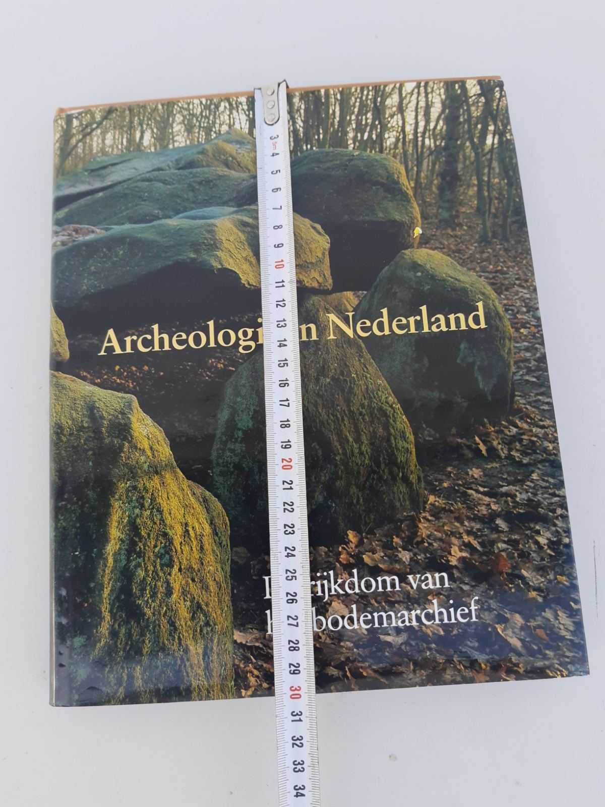 Голям ретро Илюстрован албум за археологията в Холандия
