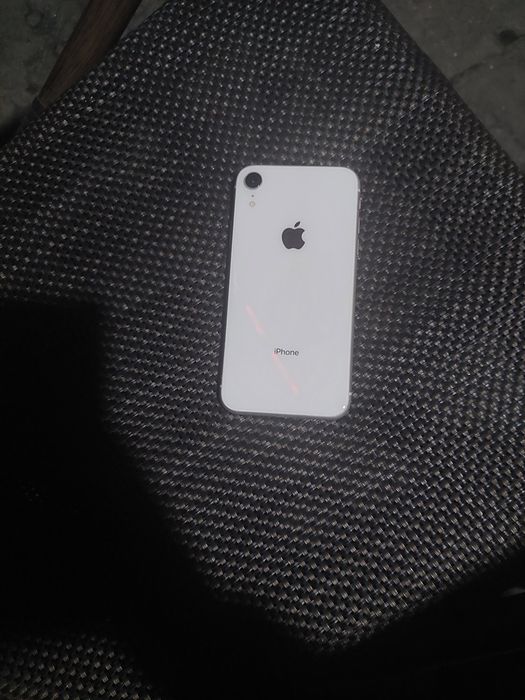 IPhone xr     64