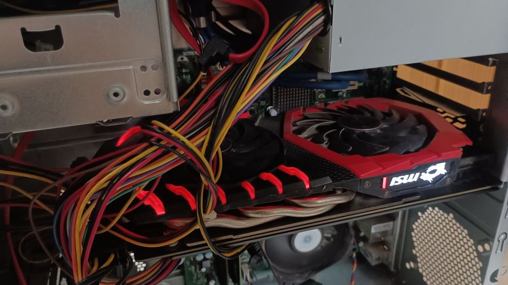 Компютър Fortnite/CS2/GTA V/PUBG със i5/GTX 1060/12GB RAM/500 HDD/WiFi