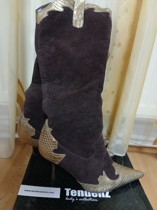 Vând cizme ptr.damă