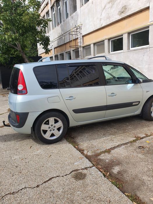 Vând mașină Renault