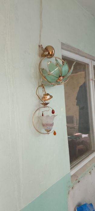 Продам люстры  .