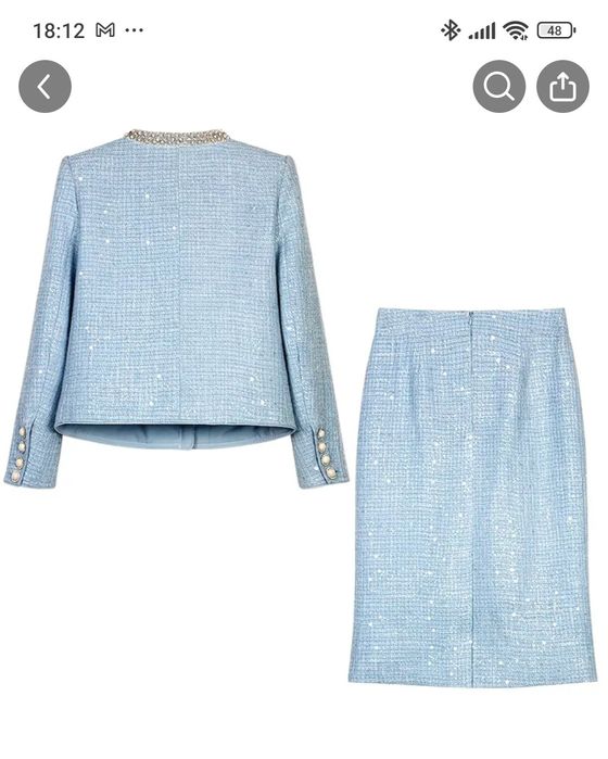 Продается женский костюм