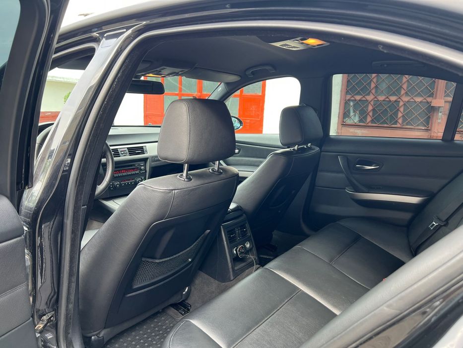 BMW E90 320d 2006