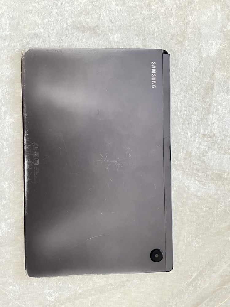 Samsung Tab A8 .
