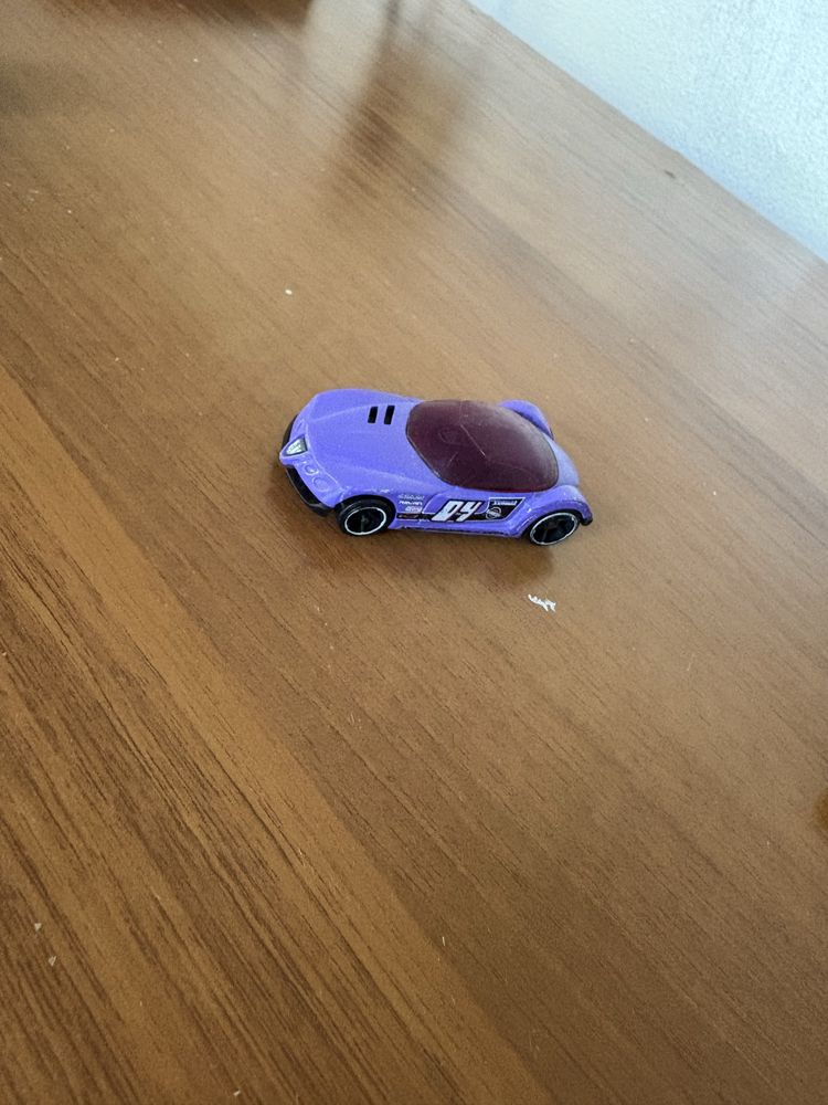 Продавам Hotwheel колички