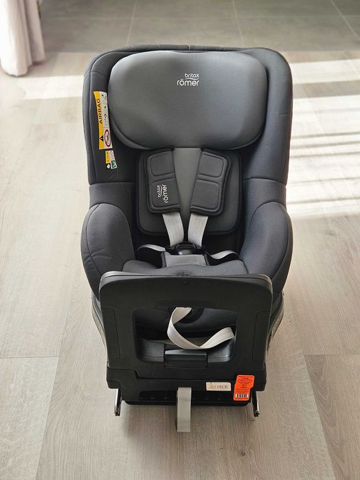 Britax Romer Swingfix M i-Size столче за кола