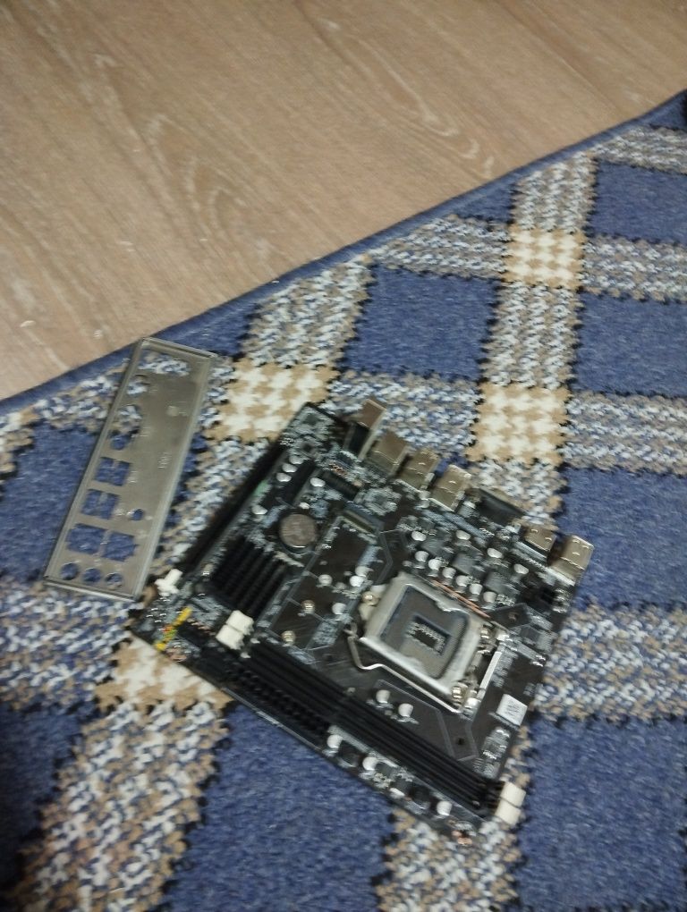 H61 plata Gigabayt 1155 soket