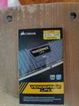 Vând rami Corsair VENGEANCE LPX 32 GB DDR4 3600 mhz