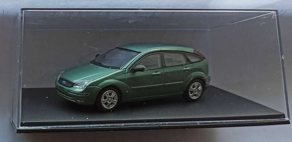 Macheta Ford Focus mk1 2002 - Cararama 1/43