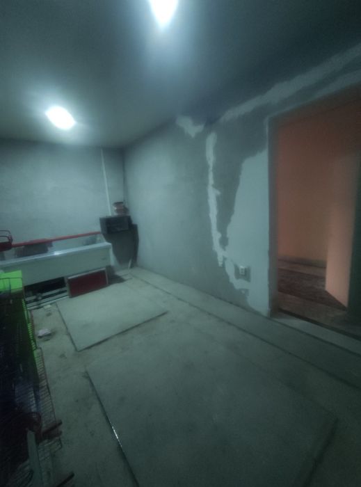 Срочно кулай локацияга эга булган бино ижарага берилади