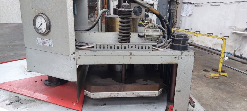 Термопреса за дрехи