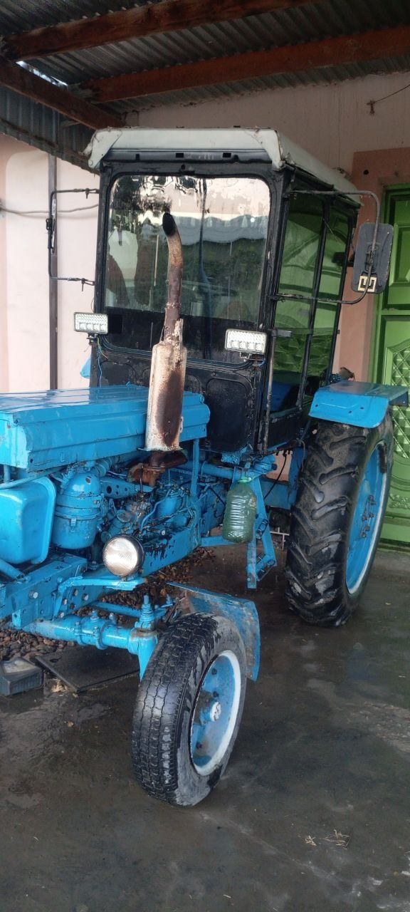 Traktor MTZ 28 alo