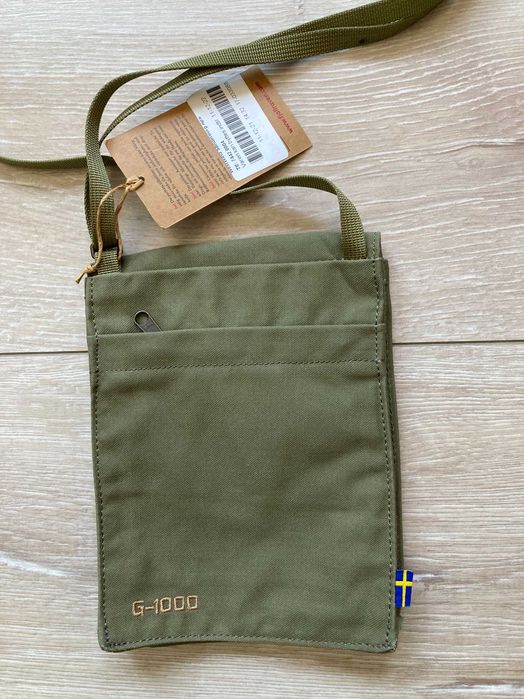НОВО Fjall Raven FjallRaven Pocket Shoulder bag чанта портмоне раница