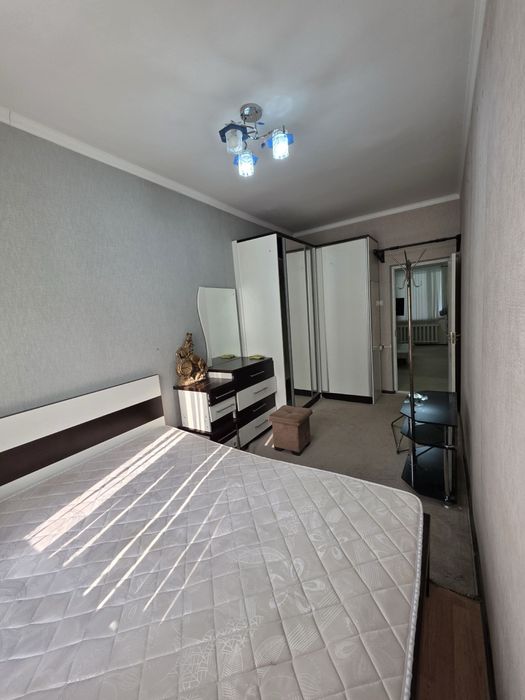 Аренда 2*3 комнатной квартиры Юнусабад 8-квартал ор-р Сезам Гарден