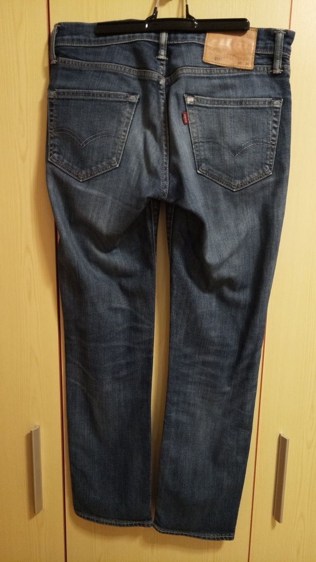 Blugi(jeansi)-Levi Strauss&CO- pt.femei W 30 L30.