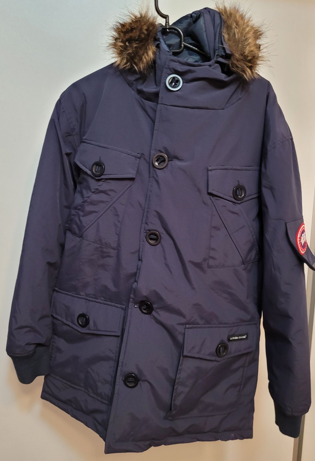 Geaca Parka Canada Goose noua,fara eticheta, marimea S, barbateasca