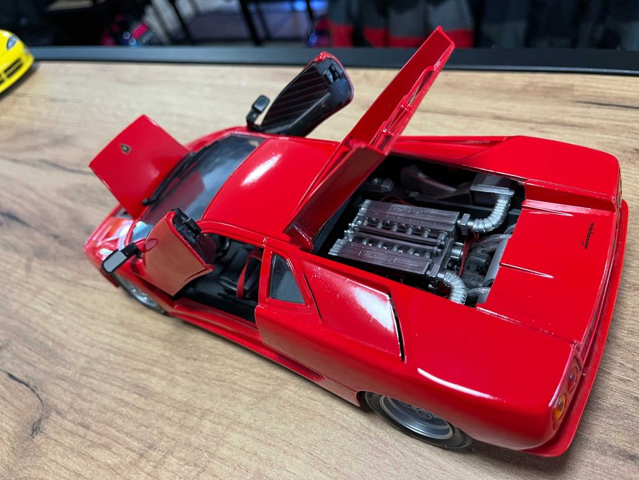 Метална колекционерска колички BBURAGO LAMBORGHINI DIABLO  1:18
