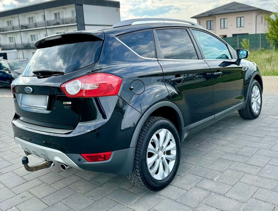 Ford Kuga 2009, (4x4)