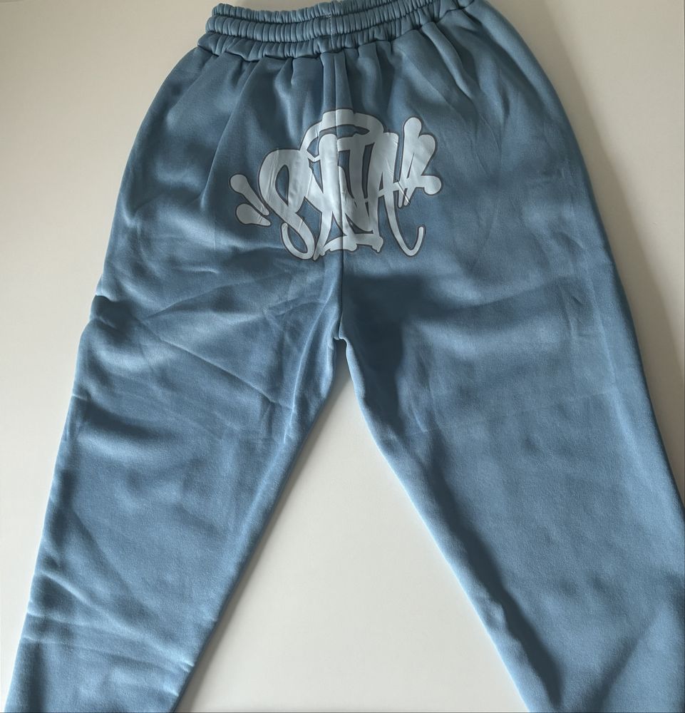 Pantaloni Syna World