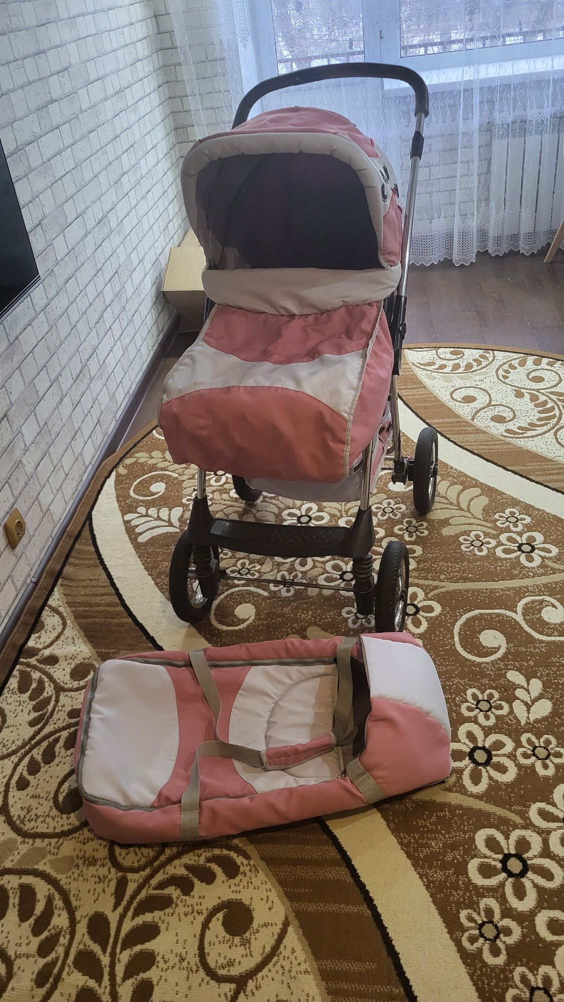 продам коляску ,зима-лето