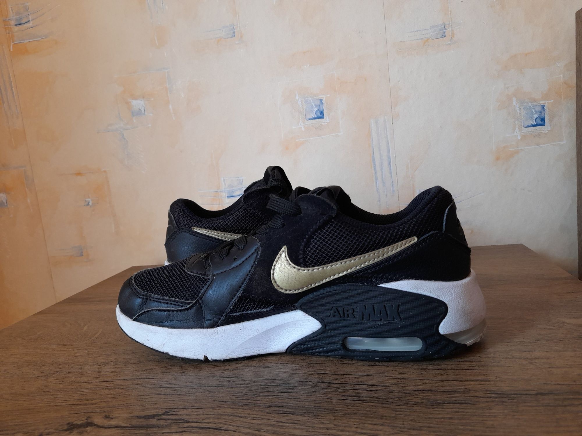 Nike Air max маратонки 35 номер.