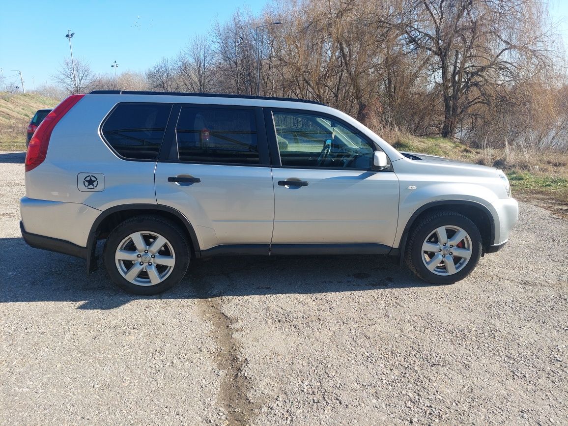 Vând Nissan X-trail T31