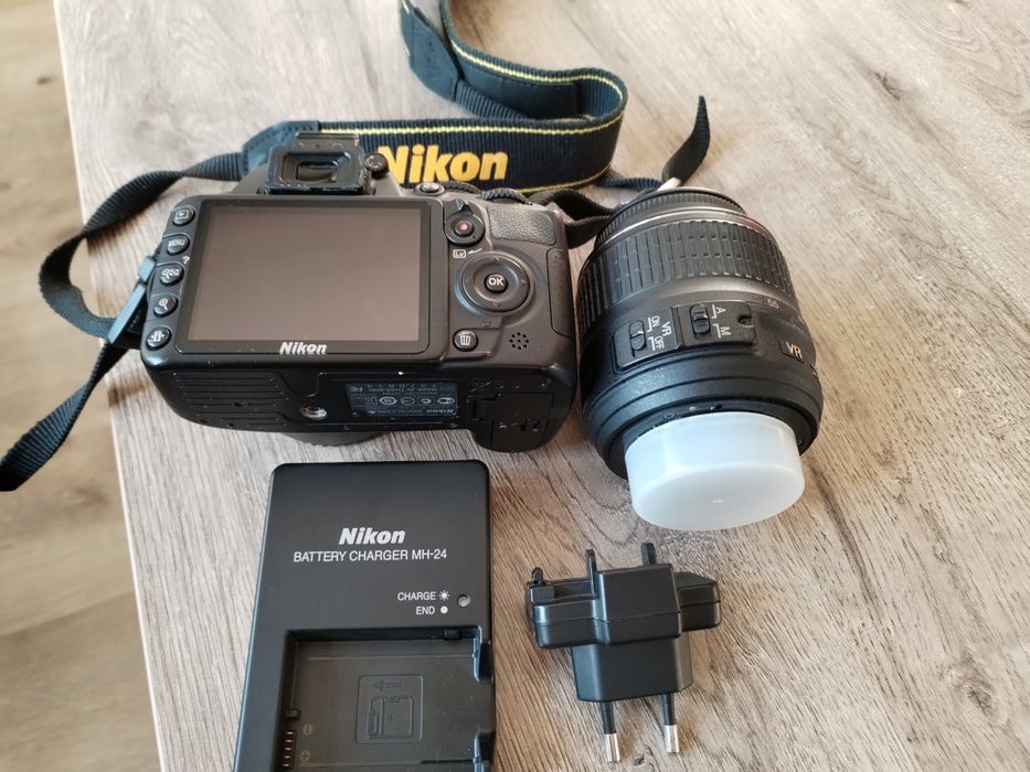 Фотоапарат NIKON D3100