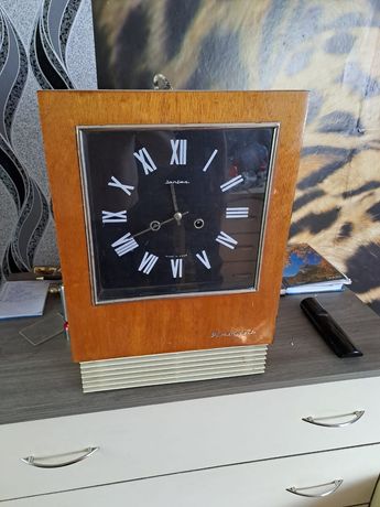 Продаются часы антиквариат