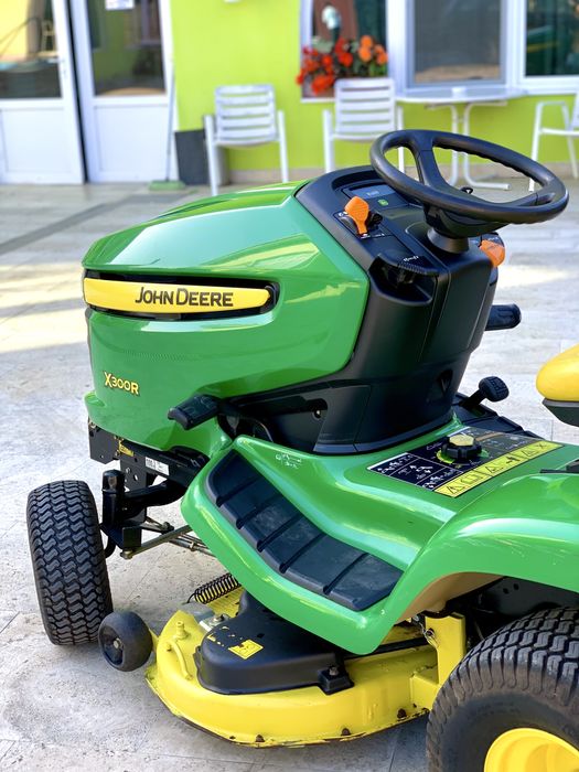 Tractoras de tuns iarba John deere Kawasaki V2 Turbo Sistem