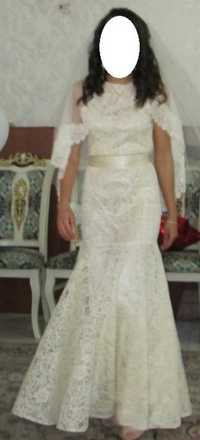 Свадебное платье в европейском стиле ("рыбка"), цвет айвори, размер S