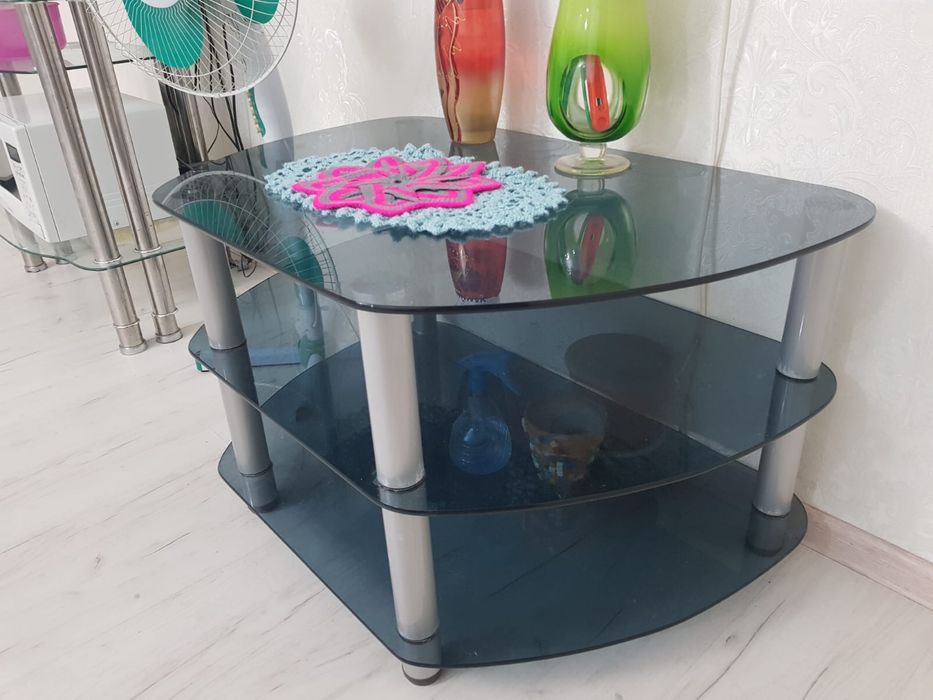 Стеклянная подставка