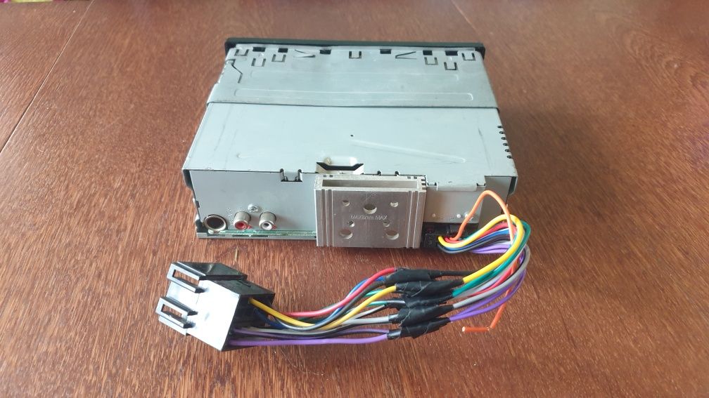 Авто плеър радио музика за кола JVC CD MP-3 USB AUX