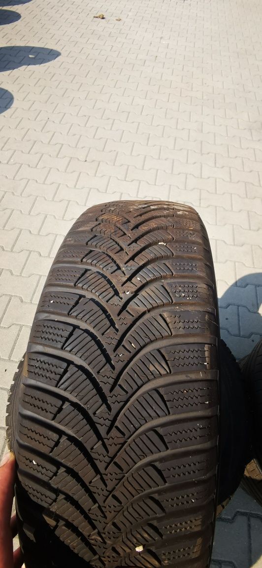 Cauciucuri hankook 185/60/15