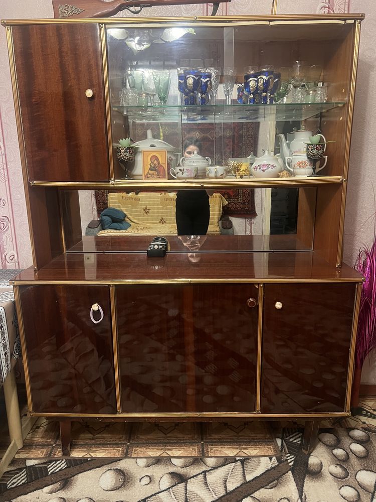 Сервант для зала