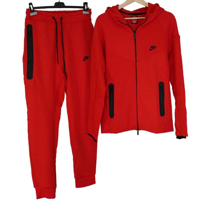 NIKE Tech Rosu - de primavara S,M,L - verificare colet