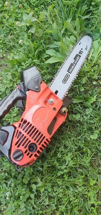 Vând drujbă pentru o mână