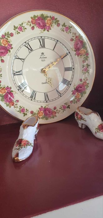 Английски стенен часовник с маркировка в отлично състояние