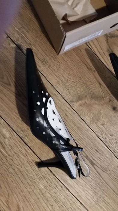 Италиански, VIAGGI, 39 номер - за бал и повод