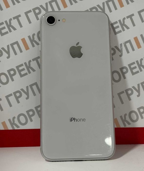 Продавам Apple iPhone 8 64GB