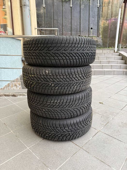 Jante aliaj OZ + Cauciucuri Nokian Snowproof