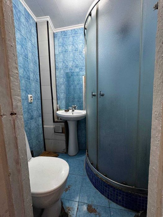 Срочно! 2 комн. 2/2. Парк Фуркат. Болгарка. 43м2 Балкон 3/3. Косметика