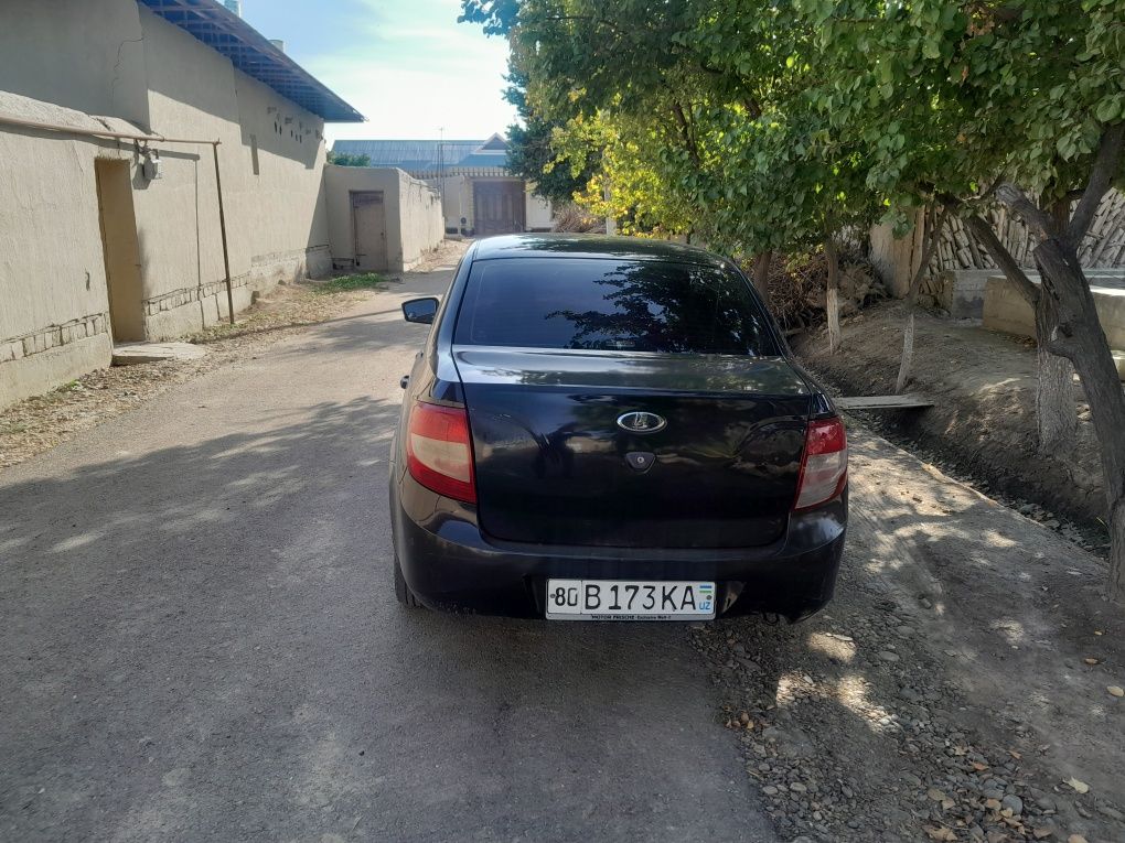 Lada granta 2015