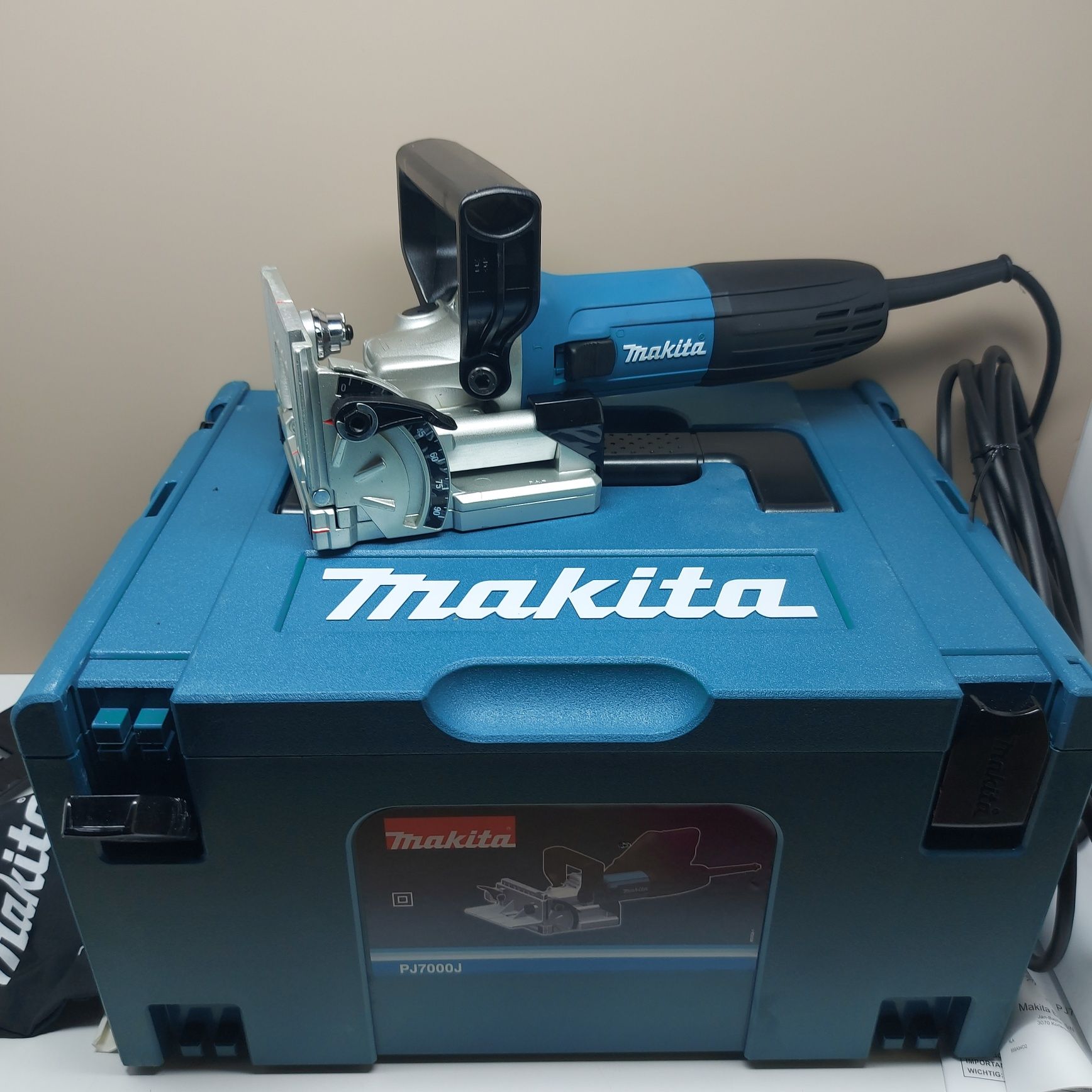 ПРОМОЦИЯ.Машина за сглобки тип бисквитки Makita PJ7000J