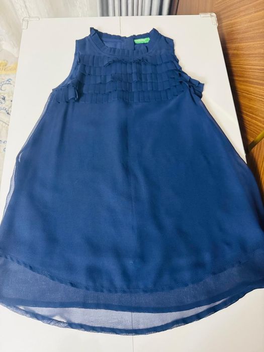 Платье детское бенетон