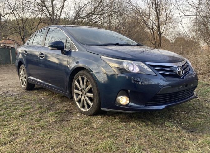 Тойота Авенсис Седан/Toyota Avensis T27 2.2D-CAT 150кс. 2014г