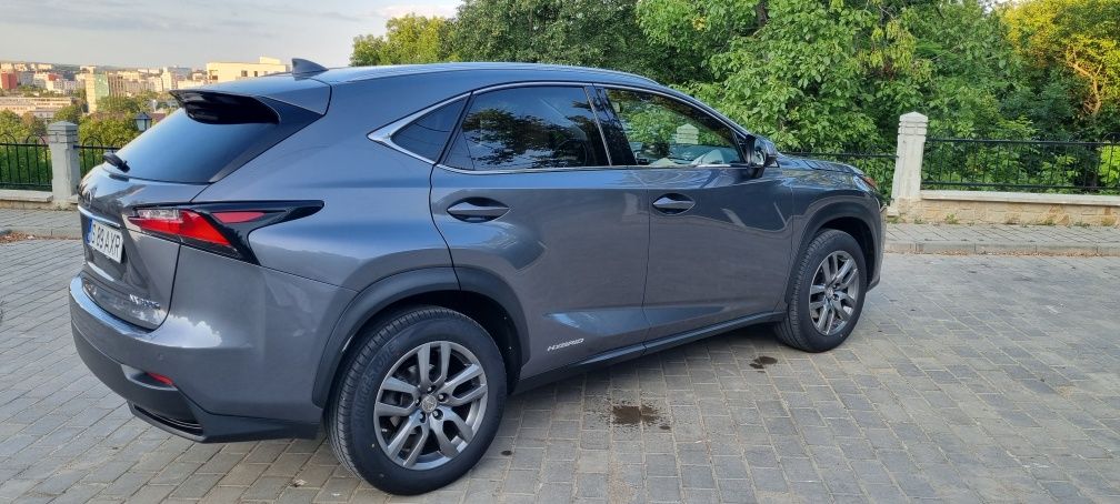 Lexus NX 300h hybrid 4x4 garantie