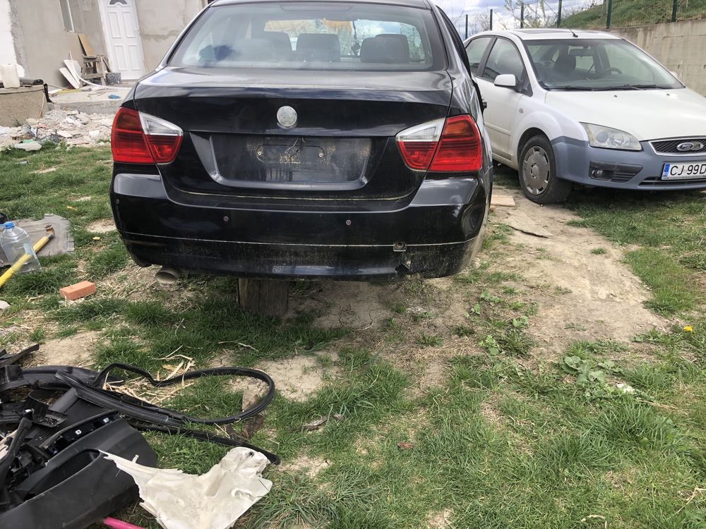 Dezmembrez bmw E 90