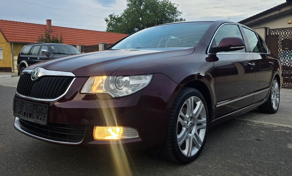 Skoda Superb Skoda Superb Limousine / Navi / Senzori / Incalzire in scaune Etc