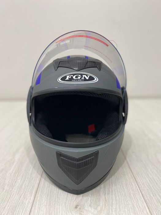 Каска. Мото шлем.